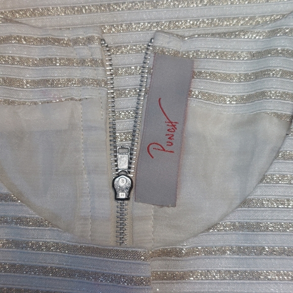 PUNCH A line Gold and Cream Over The Knee length Dress Size 4 - Picture 6 of 12